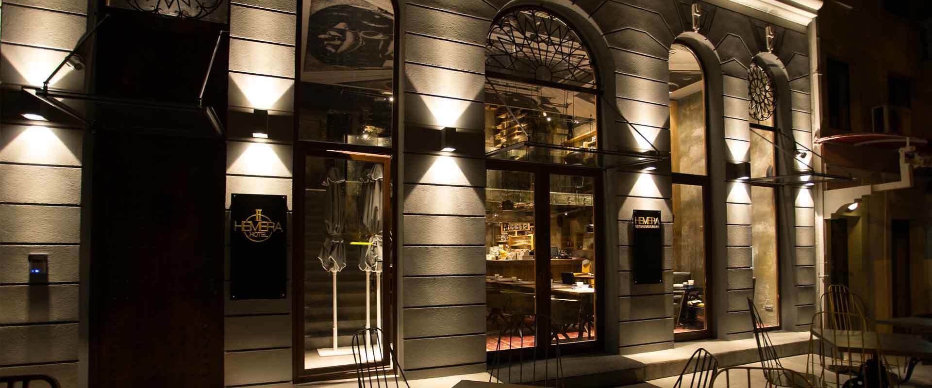 فندق هميرا بودغوريتْسا المظهر الخارجي الصورة The entrance to the hotel