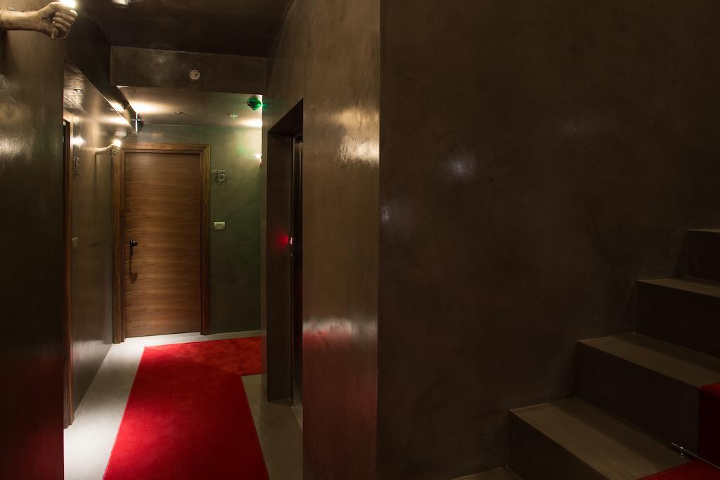 فندق هميرا بودغوريتْسا المظهر الخارجي الصورة The interior of the hotel